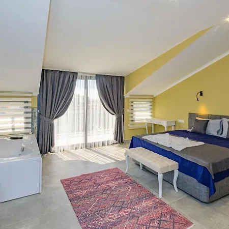 Soeguet 4 - 4 Bedroom With Jacuzzi In فيلة