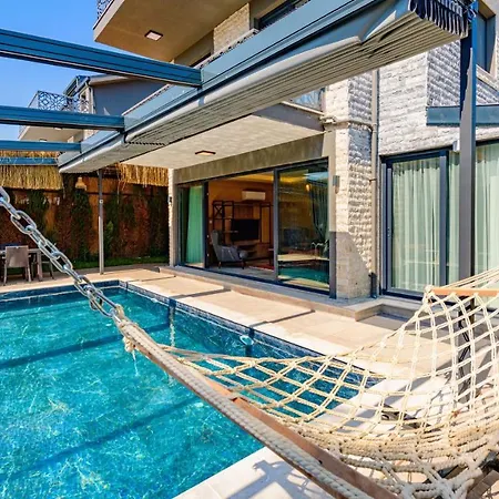 Soeguet 4 - 4 Bedroom With Jacuzzi In فيلة *