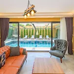 Villa Soeguet 4 - 4 Bedroom With Jacuzzi In