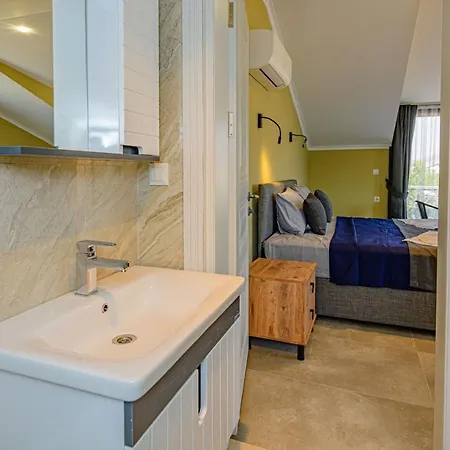 Soeguet 4 - 4 Bedroom With Jacuzzi In *