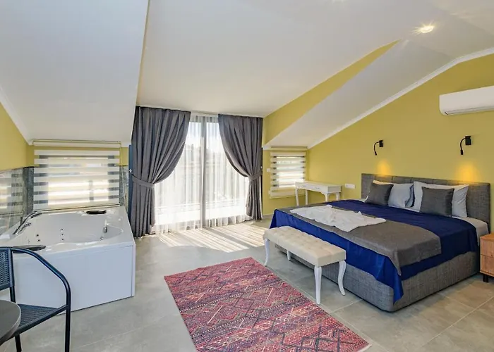 Soeguet 4 - 4 Bedroom With Jacuzzi In Willa