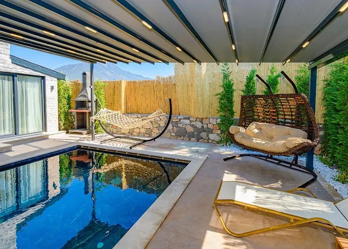 Soeguet 4 - 4 Bedroom With Jacuzzi In Willa