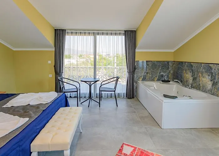 Soeguet 4 - 4 Bedroom With Jacuzzi In Willa