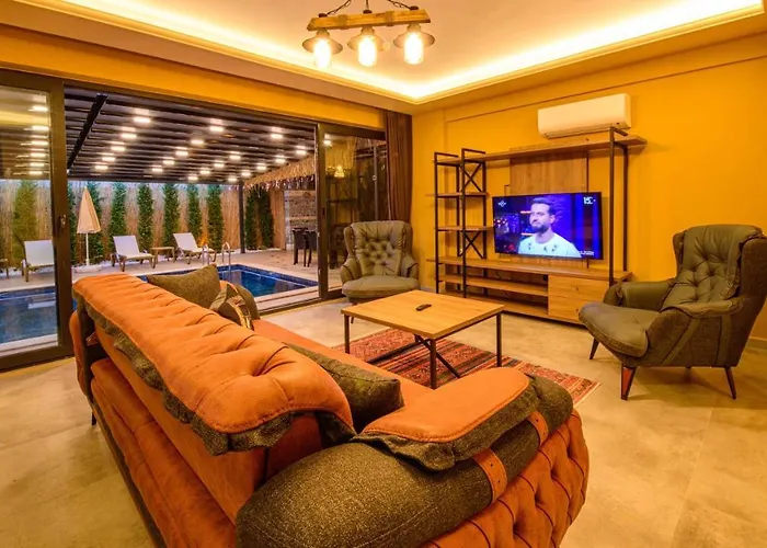 Soeguet 4 - 4 Bedroom With Jacuzzi In * Fethiye