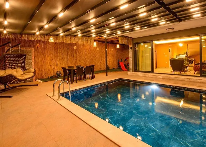 Soeguet 4 - 4 Bedroom With Jacuzzi In Willa *