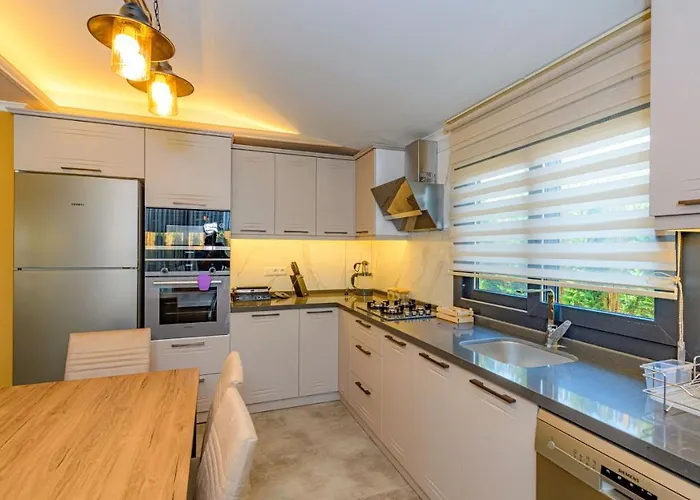 Soeguet 4 - 4 Bedroom With Jacuzzi In Willa *