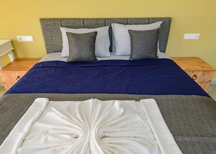 Soeguet 4 - 4 Bedroom With Jacuzzi In * Fethiye