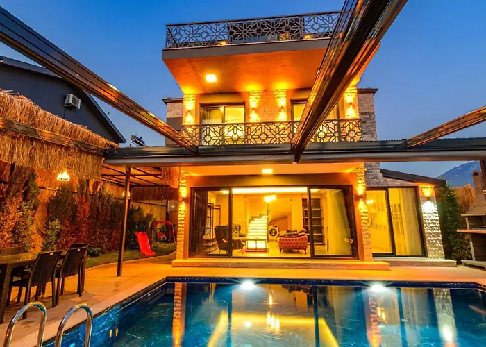 Soeguet 4 - 4 Bedroom With Jacuzzi In * Fethiye