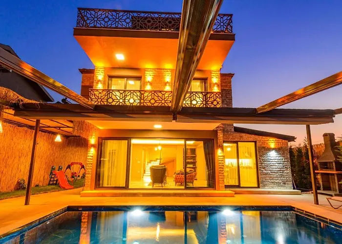 Soeguet 4 - 4 Bedroom With Jacuzzi In Willa