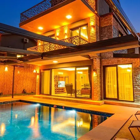 Villa Soeguet 4 - 4 Bedroom With Jacuzzi In *