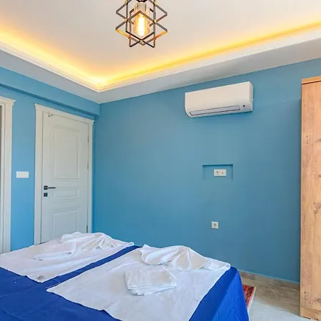 Villa Soeguet 4 - 4 Bedroom With Jacuzzi In