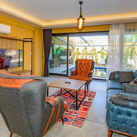 Вилла Soeguet 4 - 4 Bedroom With Jacuzzi In Фетхие