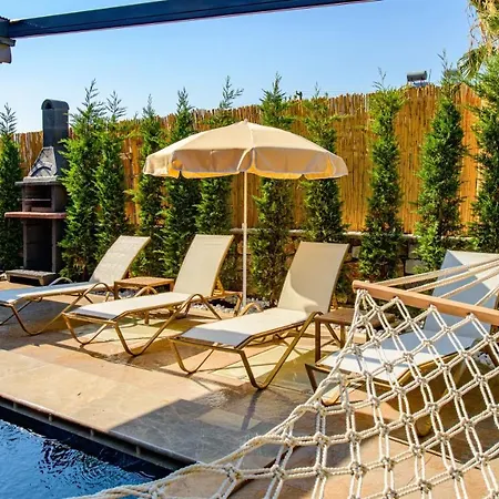 Вилла Soeguet 4 - 4 Bedroom With Jacuzzi In