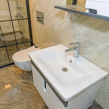 Soeguet 4 - 4 Bedroom With Jacuzzi In * Fethiye