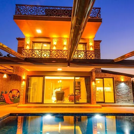 Söğüt 4 - 4 Bedroom With Jacuzzi In Villa