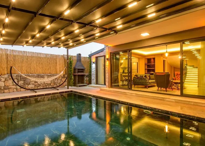 Soeguet 4 - 4 Bedroom With Jacuzzi In *