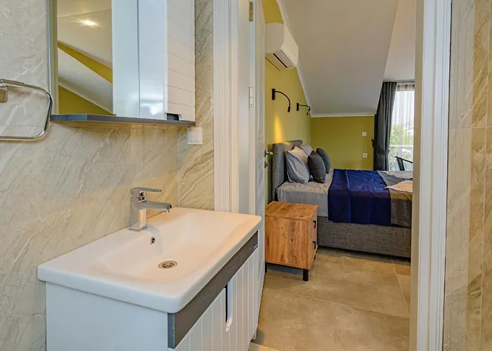 Soeguet 4 - 4 Bedroom With Jacuzzi In *