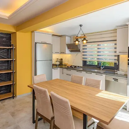 Soeguet 4 - 4 Bedroom With Jacuzzi In